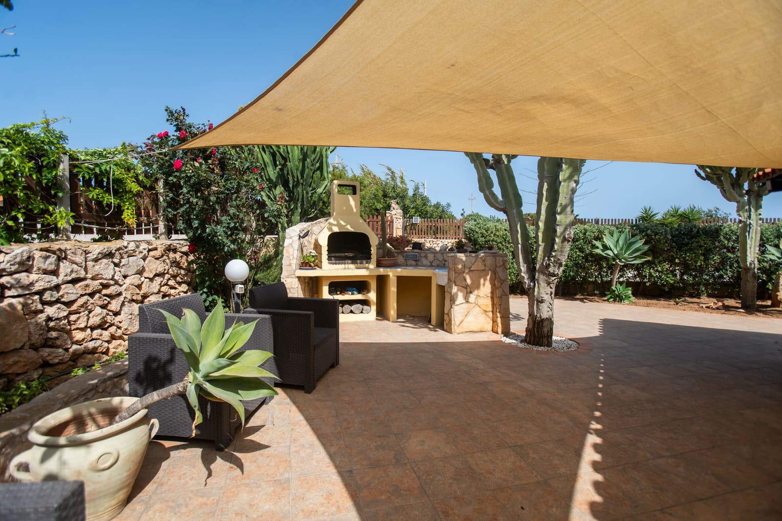 RESIDENCE CERNIA GIALLA