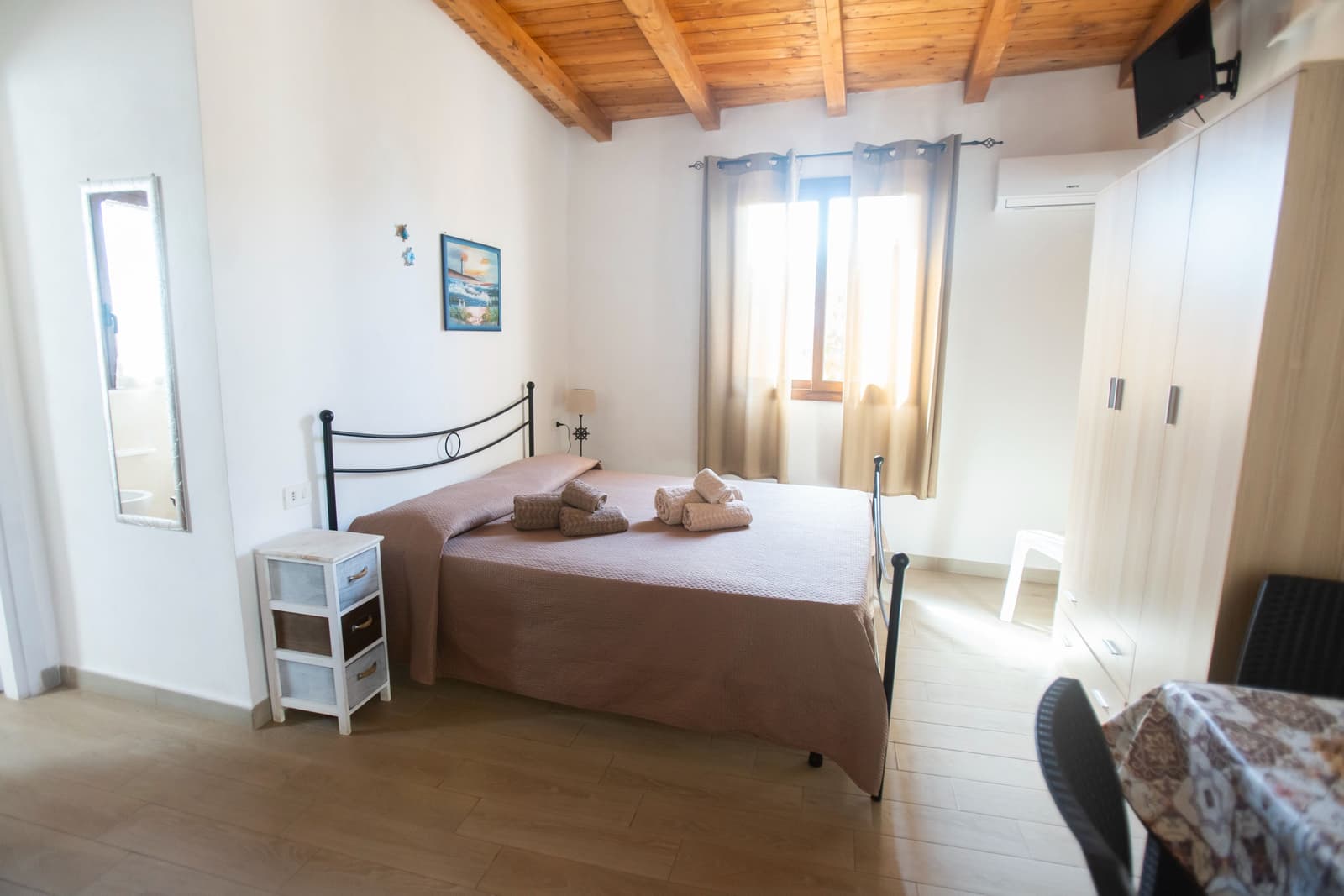 RESIDENCE CERNIA GIALLA