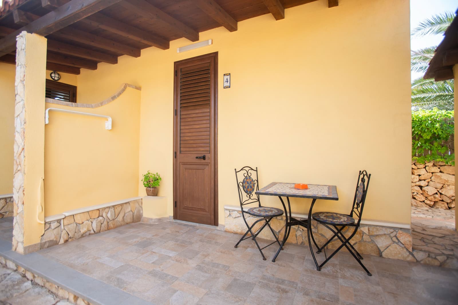 RESIDENCE CERNIA GIALLA