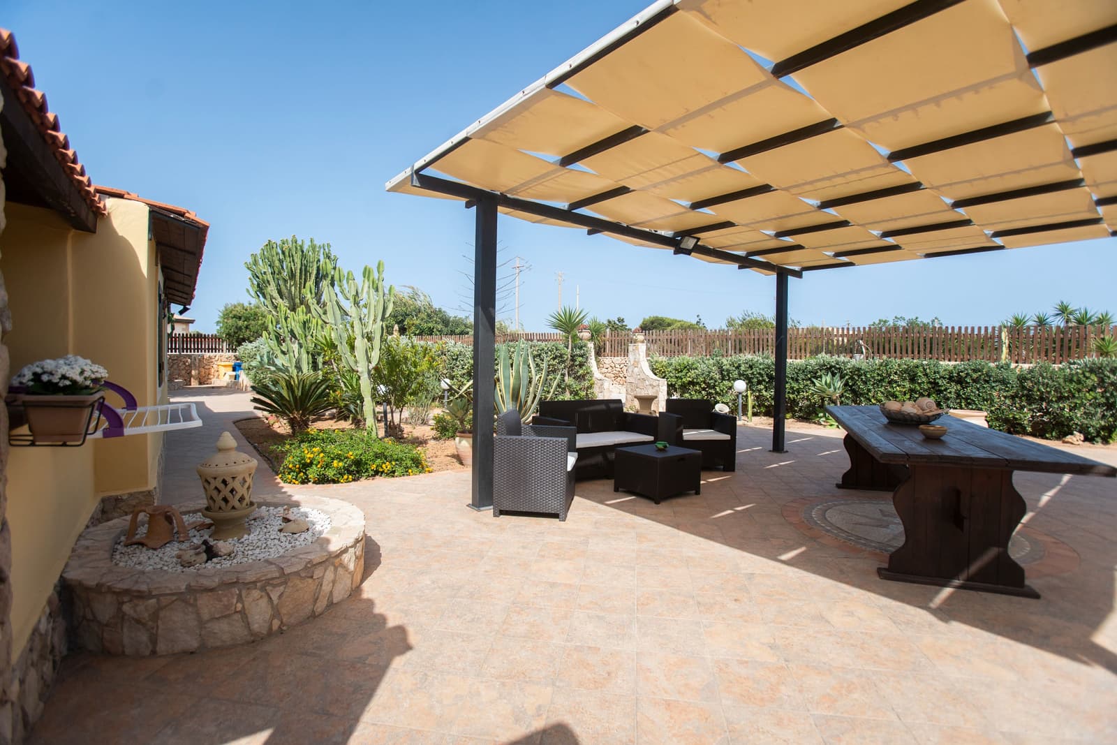 RESIDENCE CERNIA GIALLA
