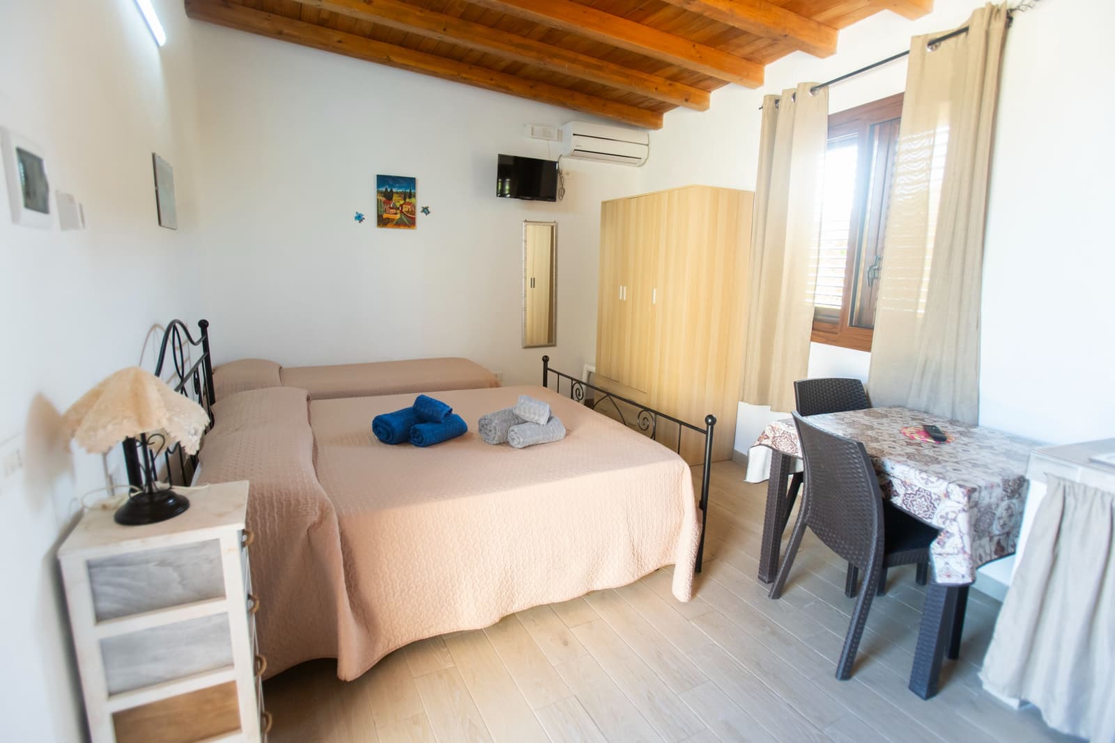 RESIDENCE CERNIA GIALLA