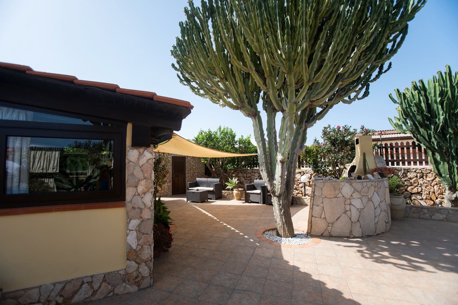 RESIDENCE CERNIA GIALLA